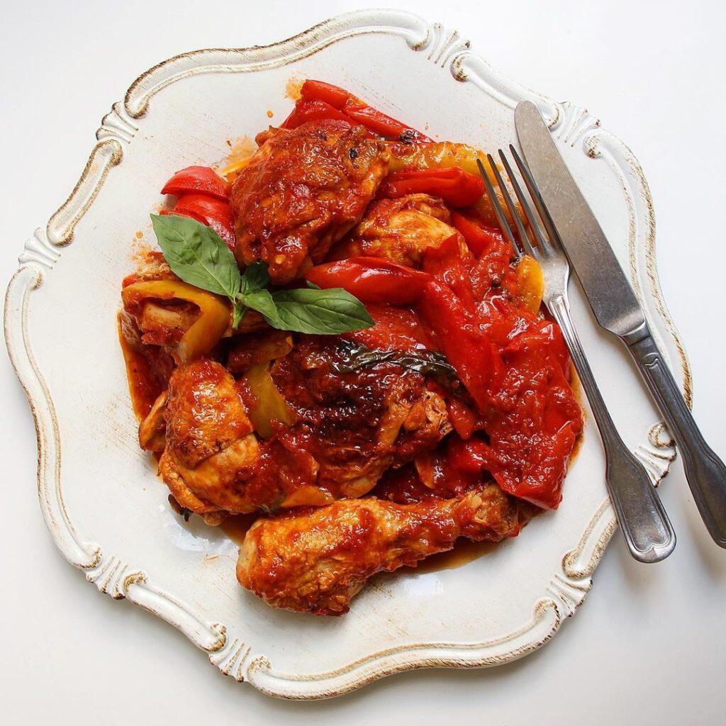 Pollo con Pepperoni Recipe: Traditional Meat Dish in Roman Cuisine