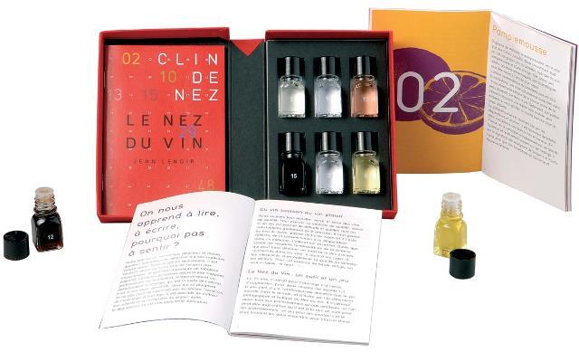 Become a wine buff with this "wine nosing kit"!