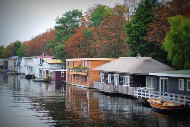 Life on the Water: Amsterdam’s Houseboats