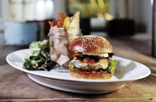 Burgerfest burger Prague