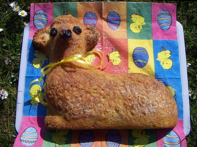 Czech lamb cake