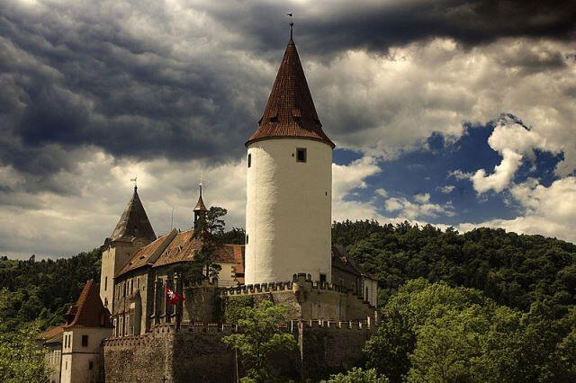Krivlokat Castle