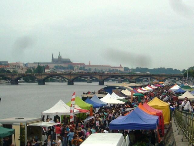 Naplavka market prague