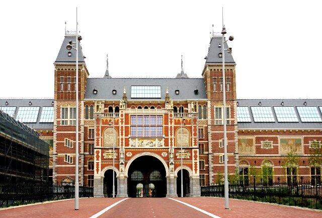 How to See the Rijksmuseum in 2 Hours