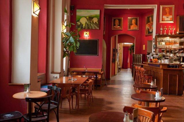 The Globe Cafe - Thanksgiving - Prague
