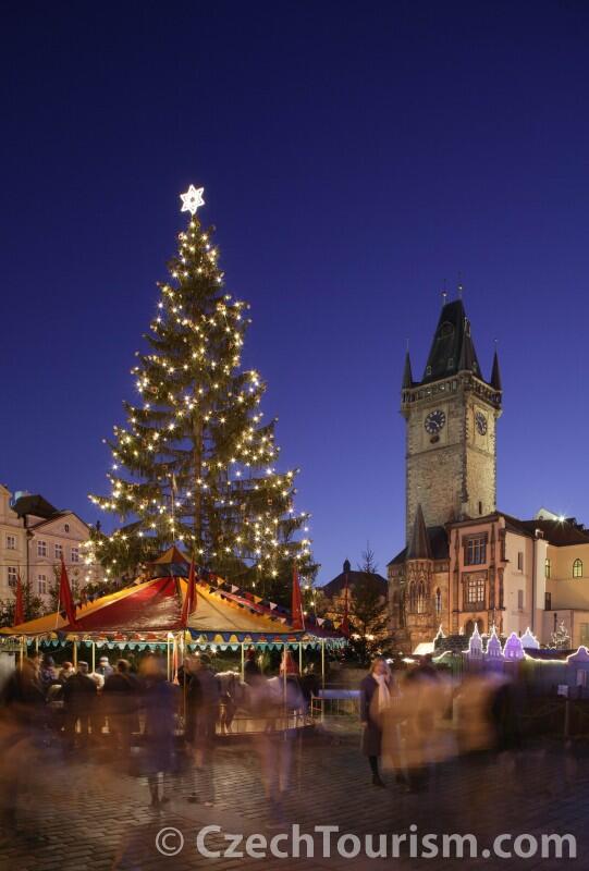 old town christmas tree - prague