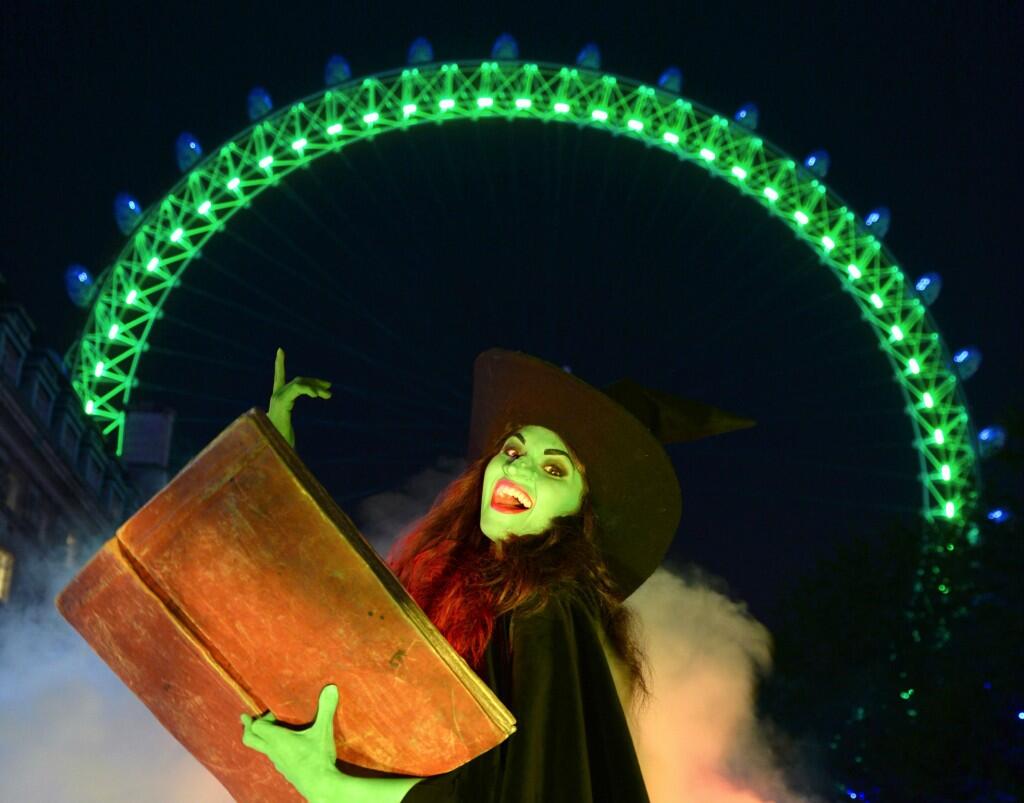 Halloween at The London Eye with the Witch Academy