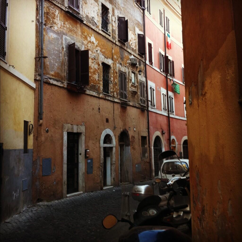 rome-trastevere-unique-things