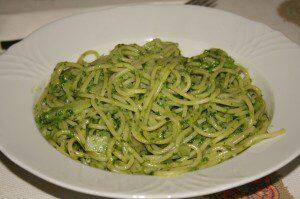 Spaghetti with pesto alla genovese (Credit: Lucadea)
