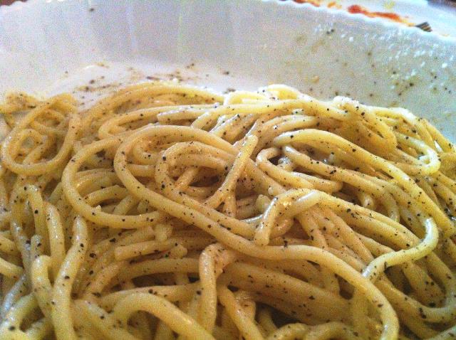 Classic Roman Recipe: Tonnarelli Cacio e Pepe