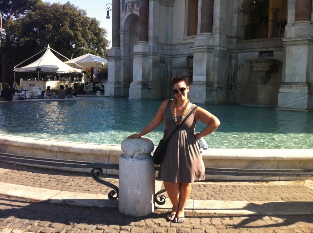 romance-in-rome-fountain