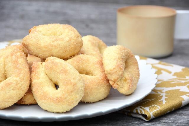 torcetti on a plate-italy on my mind