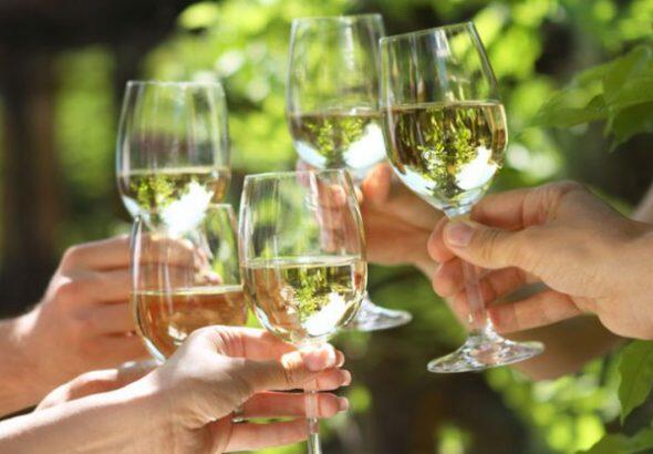 10 Tips to Ordering Italian Wine Like a Pro