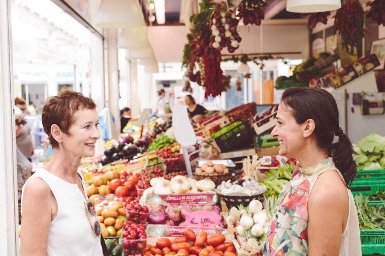 Paola & Francesca Fruttivendolo (Fruit and vegetable stand) in Rome