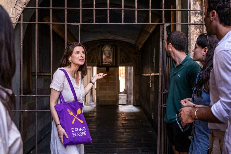 Rome-Jewish-Ghetto-Food-Tour-Hidden-Passage
