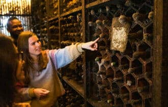 Porto Wine & Dine: Port Wine Cave and Food Tour