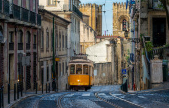 Essential Alfama – Food, History & People