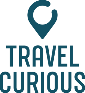 travel curious logo 