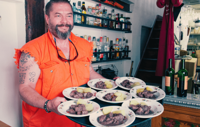 Chef Food Tour in Montmartre 