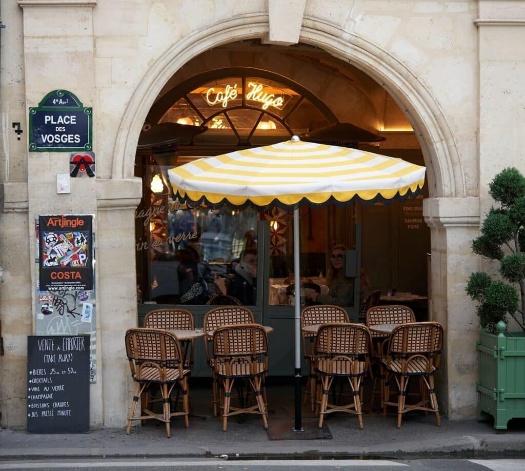 Restaurant | Paris | Cafe | Hugo