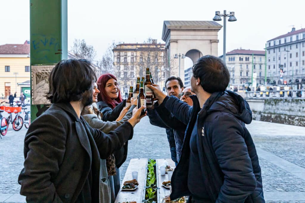 Beer-toast-milan-cheers
