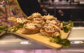 Eating Palermo: Evening Food & Wine Tour