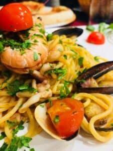 rio_novo_seafood_restaurant_in_venice