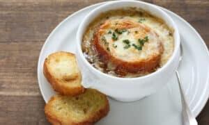 french_onion_soup_food_in_paris