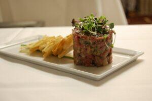 steak_tartare_food_in_paris