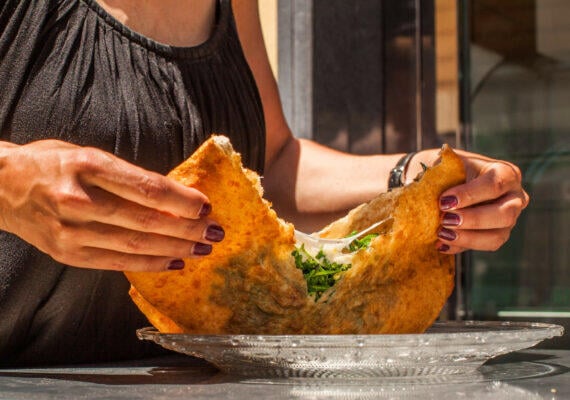 Naples Pizza & Drinks Tour: A Slice of Naples