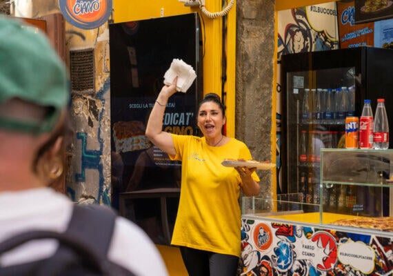 Naples Pizza & Drinks Tour: A Slice of Naples