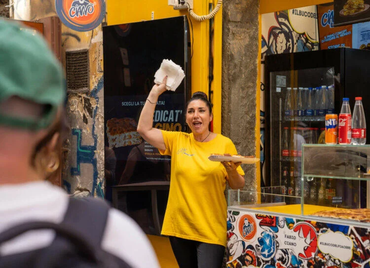 Naples Pizza & Drinks Tour: A Slice of Naples