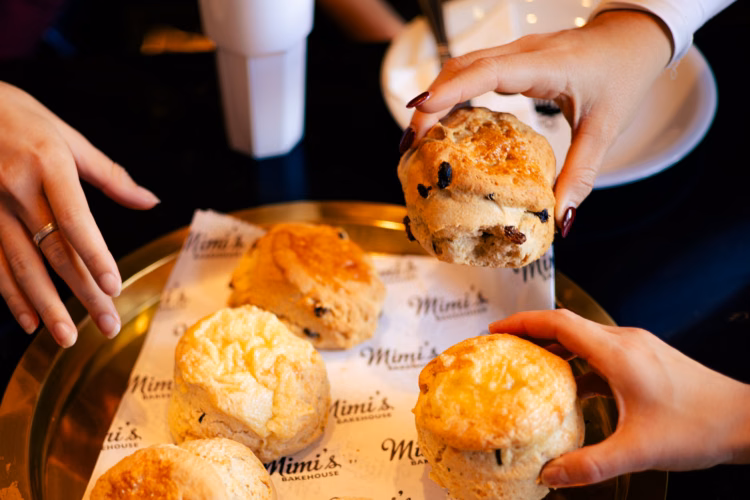Eating Edinburgh: Old Town Food & Drinks Tour