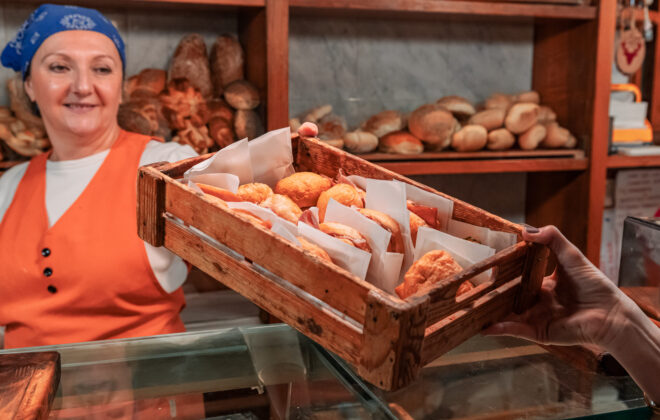Florence Dinner Tour: Truffle, Florentine Steak & Fine Wines