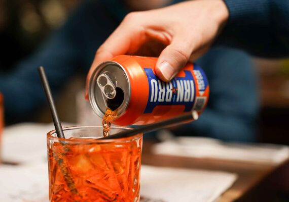 Eating Edinburgh: Old Town Food & Drinks Tour