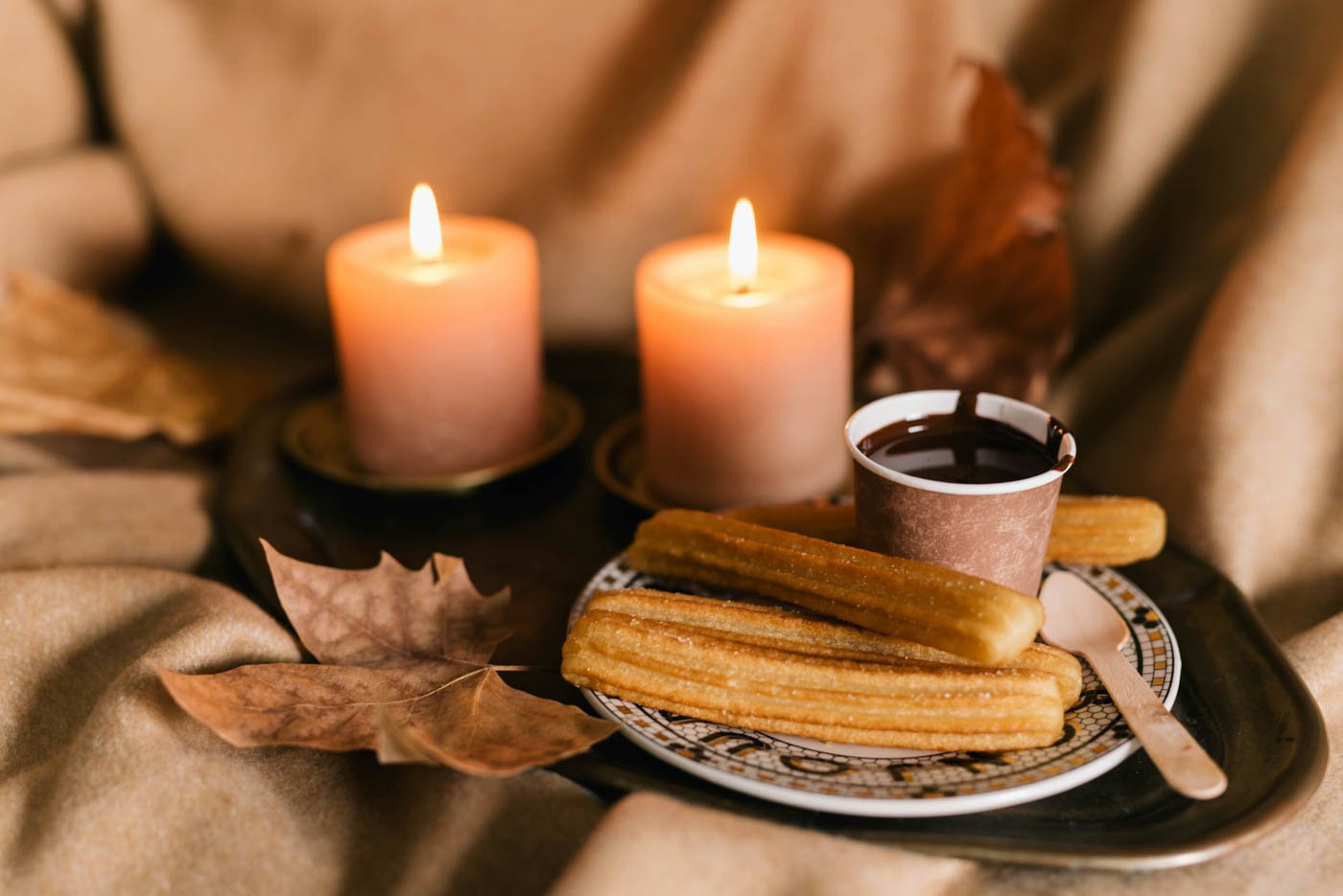Churros_con_chocolate_Seville
