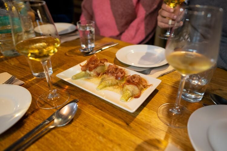 Barcelona Poble Sec Tapas & Wine Tour 