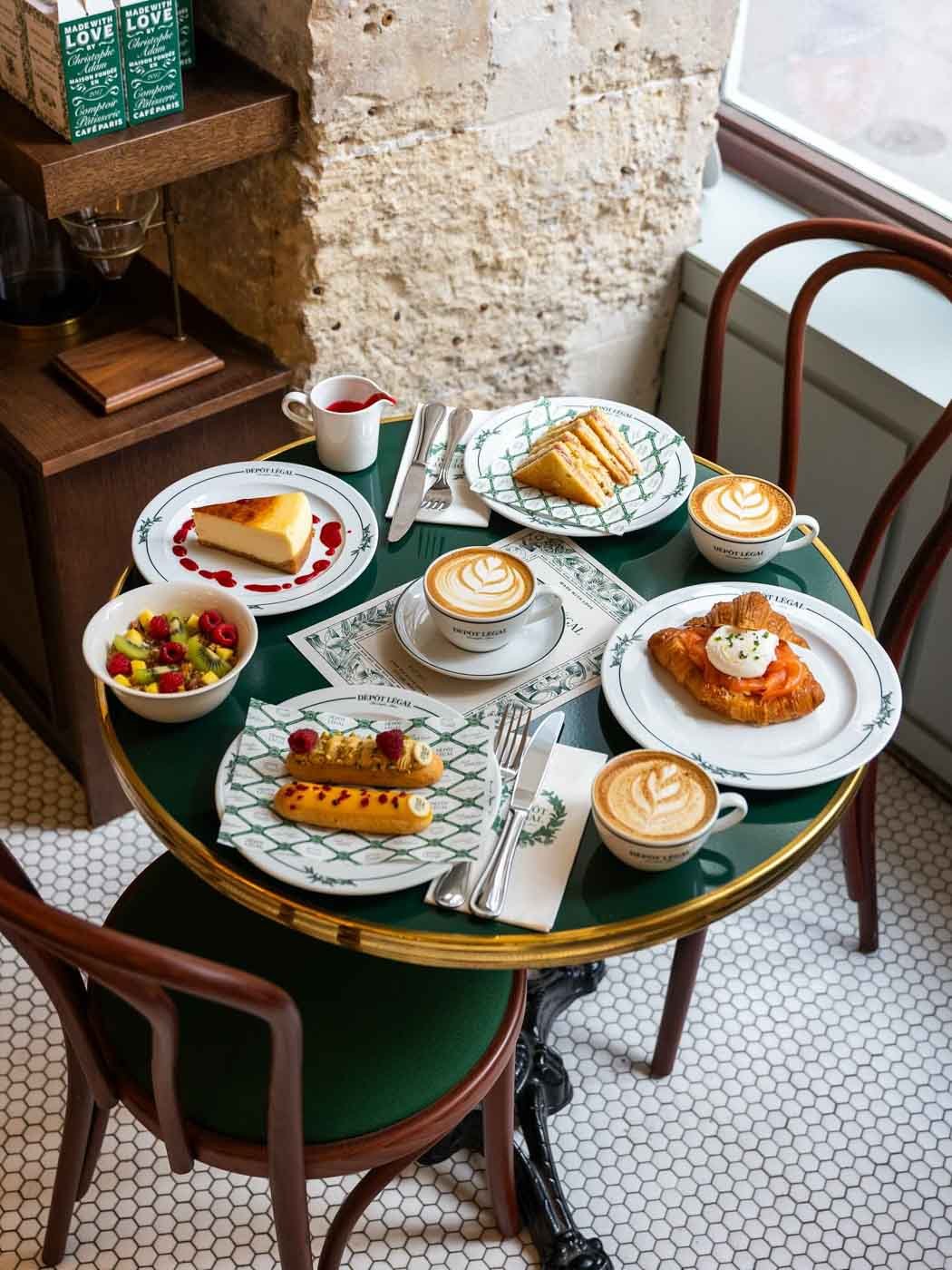 Depot_Legal_dishes_Paris